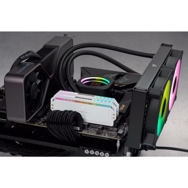 CORSAIR Dominator Platinum RGB 32GB (2x16GB) DDR5 5200MHz C40 Desktop Memory White - CS-CMT32GX5M2B5200C40W