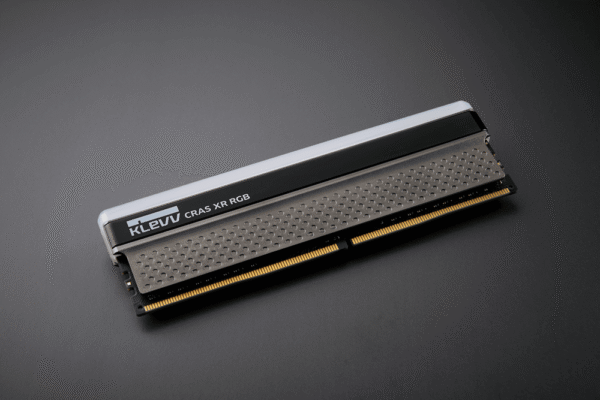 Klevv Cras XR RGB 8GB DDR4-3600 Gaming Memory - KD48GU880-36A180Y