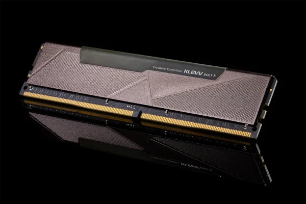 Klevv Bolt X DDR4 16GB (8GB x2) 3200/3600 MHz Gaming Memory