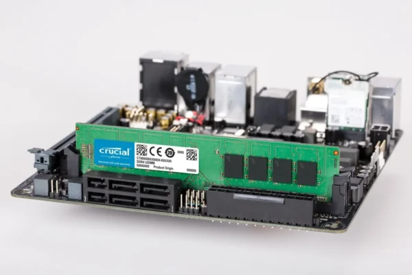 Crucial - 8GB DDR4 2400 MT/s PC4-19200 CL17 UDIMM Desktop Memory - CT8G4DFD824A