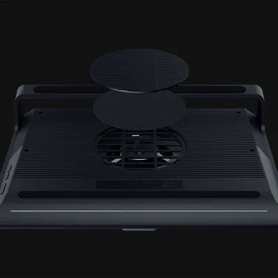 Razer Laptop Cooling Pad Smart Stand for 14 to 18 Inch Laptops with 140mm Fan and USB Hub - RC21-02300100-R3A1